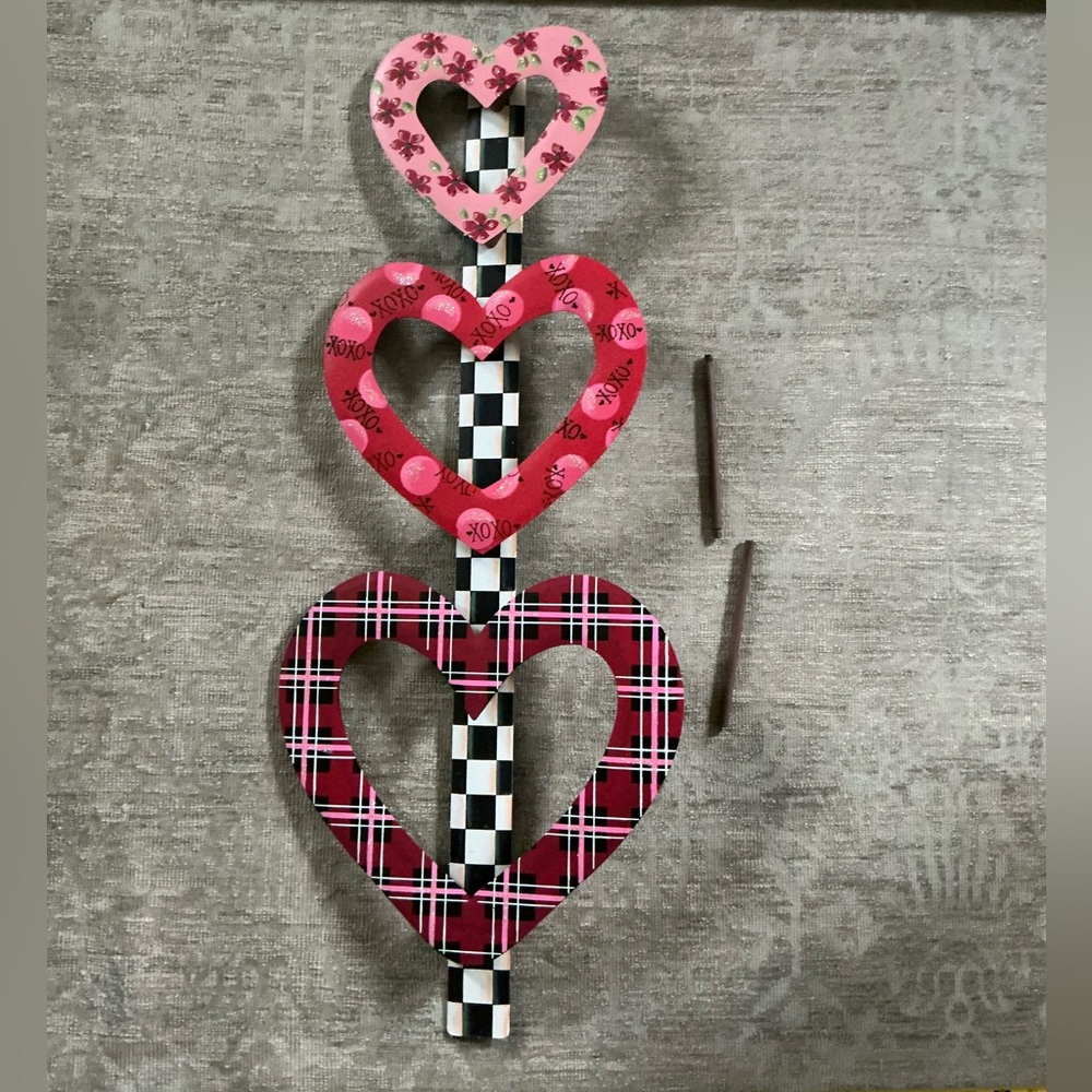 Valentines Day Metal Heart Decoration for Indoor/Outdoor